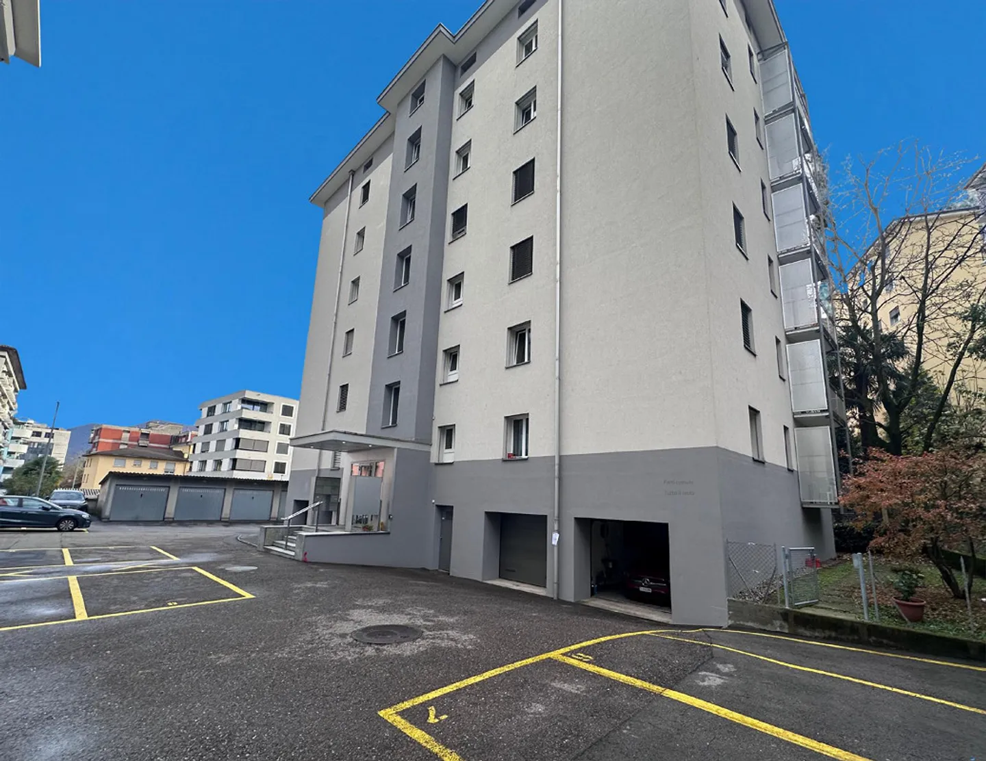 STABILE RINNOVATO, AMPIO 3.5 LOCALI - Foto 1 di 7