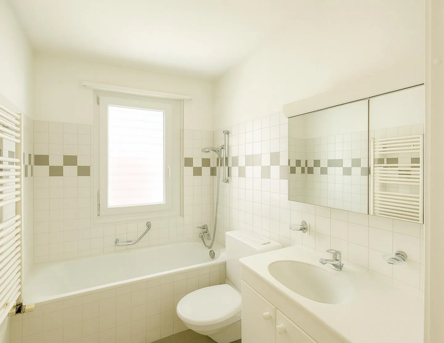 STABILE RINNOVATO, AMPIO 3.5 LOCALI - Foto 5 di 7