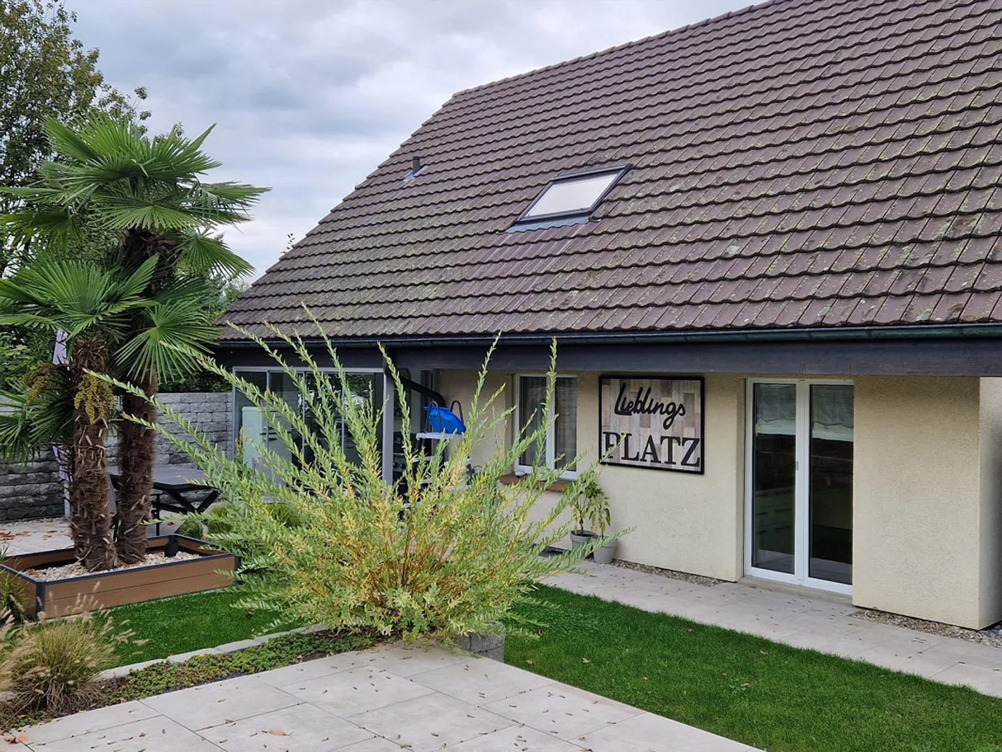 Charmante maison individuelle avec véranda et jardin paradisiaque - Photo 1 sur 17