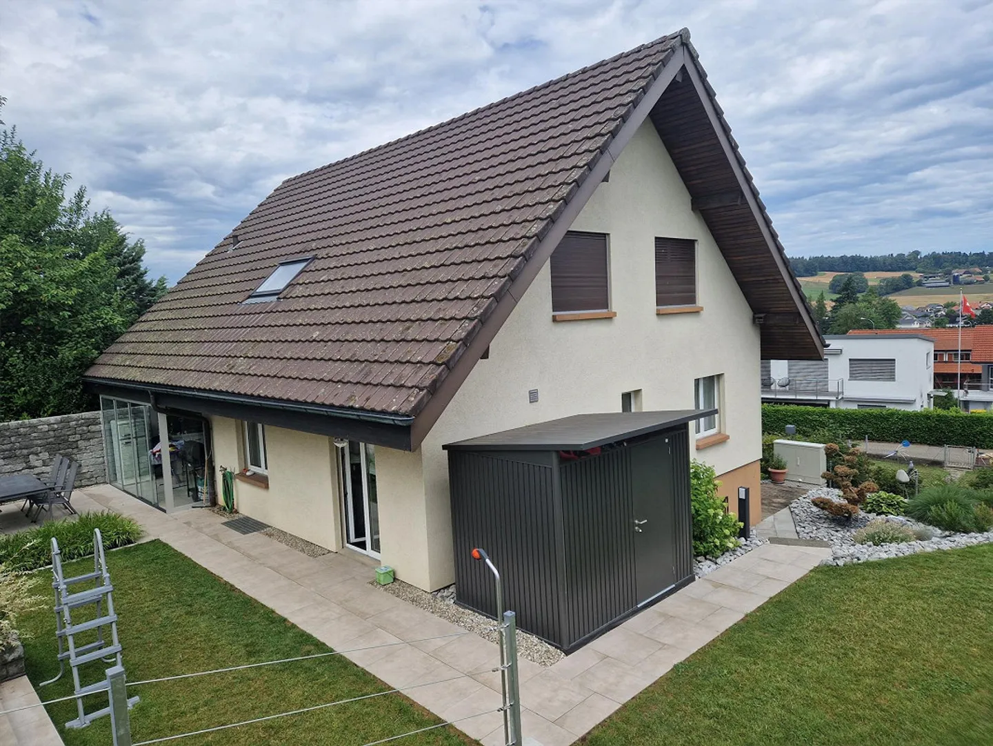 Charmante maison individuelle avec véranda et jardin paradisiaque - Photo 2 sur 17