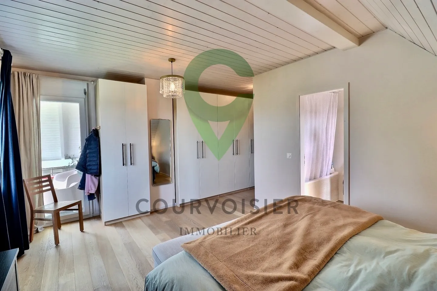 Belle et lumineuse maison de 6,5 pièces - Foto 7 von 23