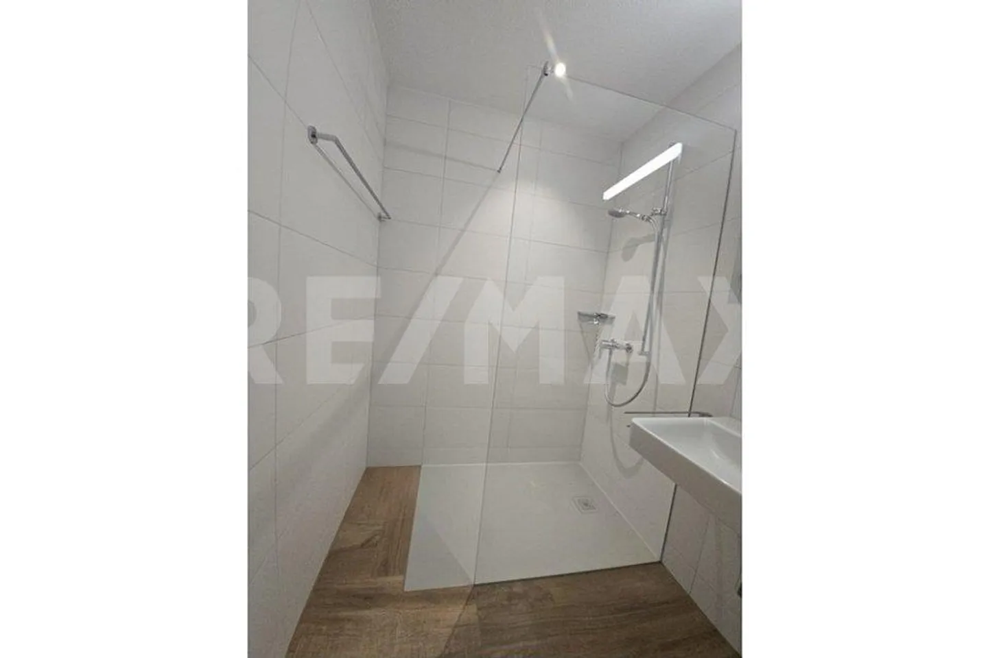 New 3.5-room apartment in the heart of Avenches, first occupant - Photo 11 of 13