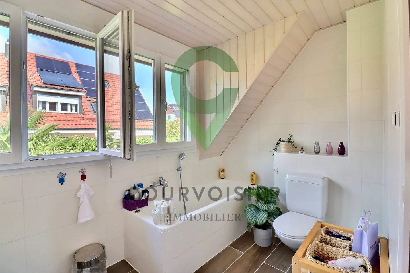 Belle et lumineuse maison de 6,5 pièces - Foto 11 von 23