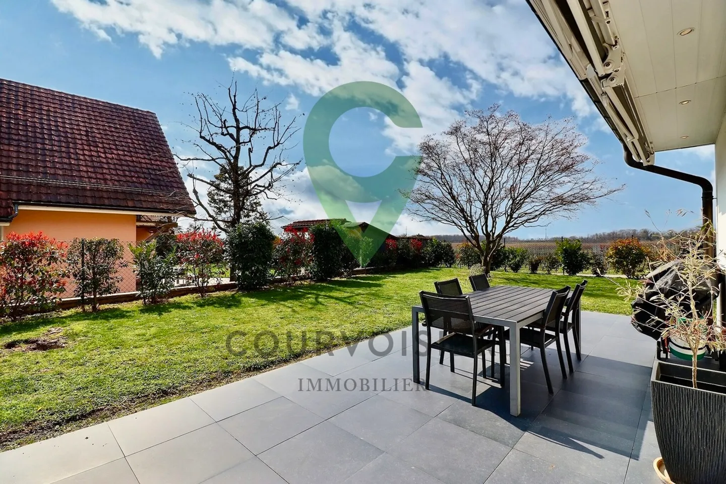 Belle et lumineuse maison de 6,5 pièces - Foto 18 von 23