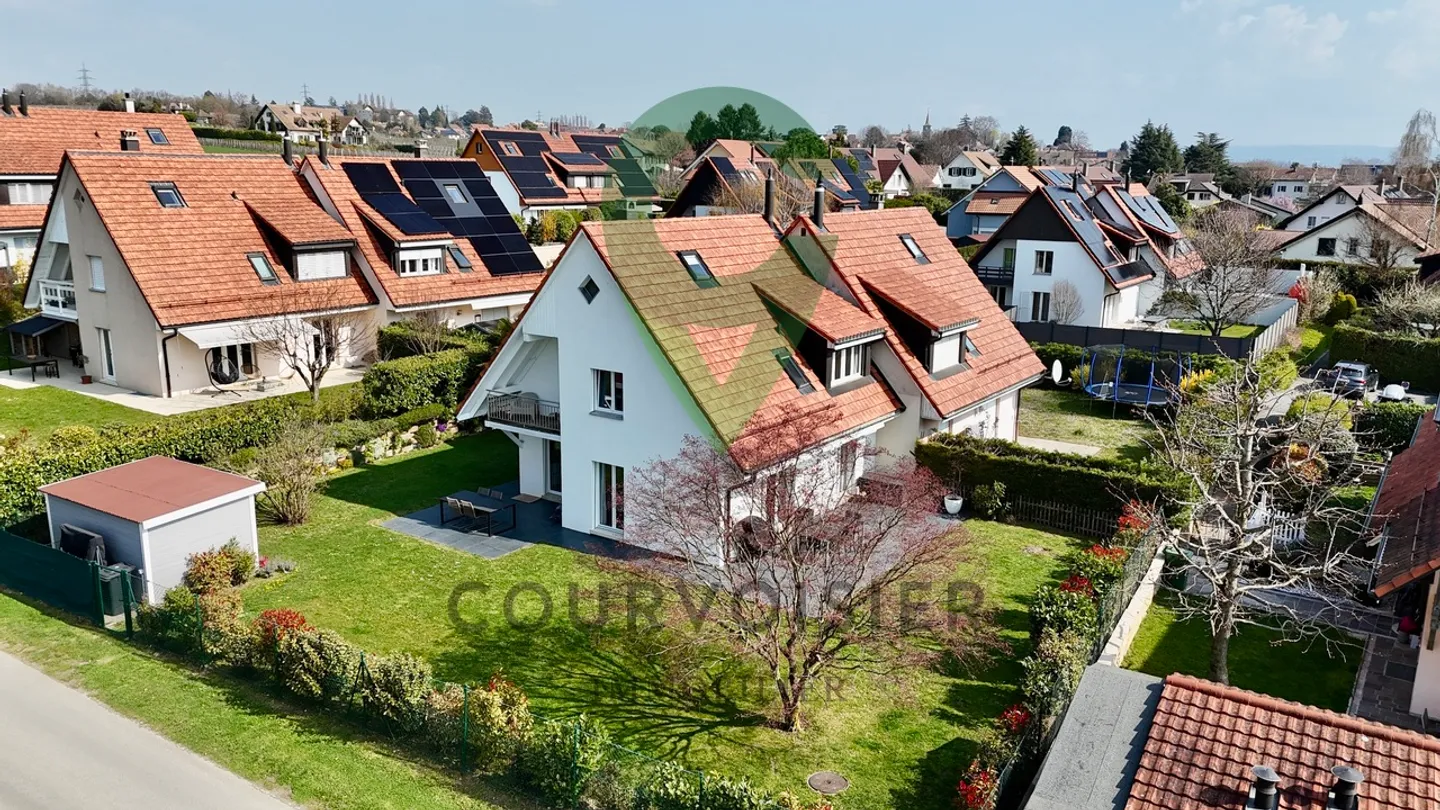 Belle et lumineuse maison de 6,5 pièces - Foto 22 von 23