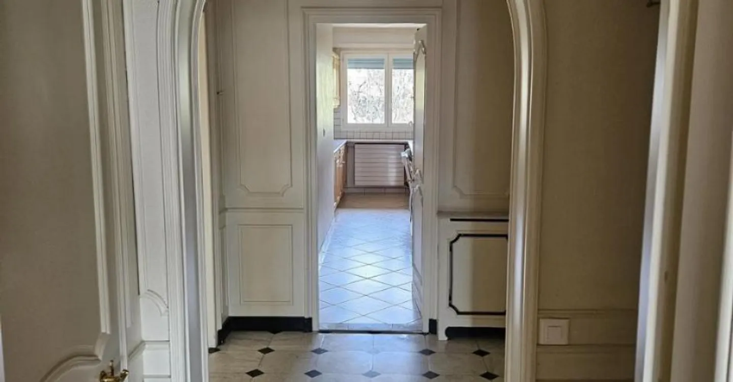4-room apartment - Photo 1 of 11
