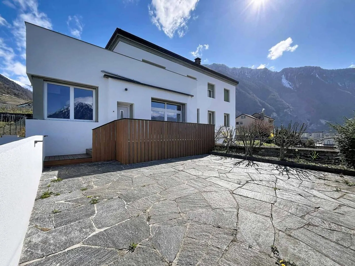 Appartement Charmant à Villeneuve - Photo 1 sur 13