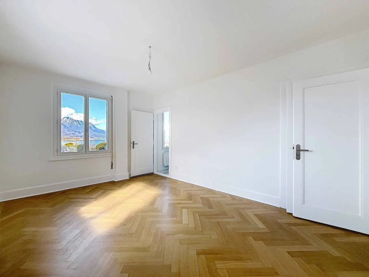 Appartement Charmant à Villeneuve - Photo 6 sur 13