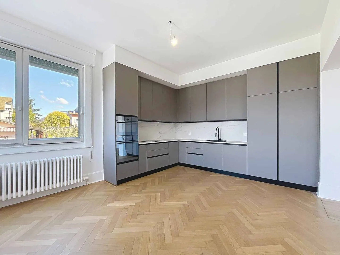 Appartement Charmant à Villeneuve - Photo 3 sur 13