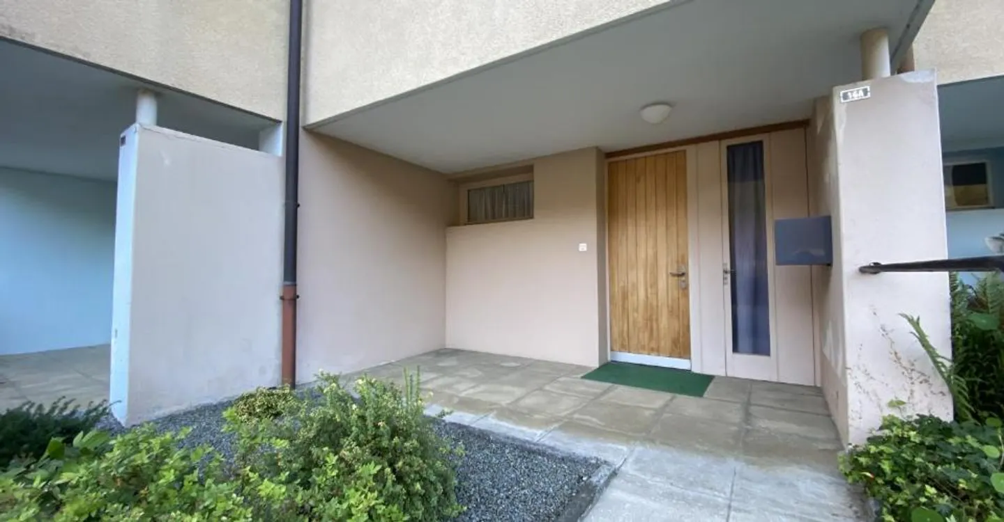 Charmante Maison Mitoyenne - Photo 2 sur 13