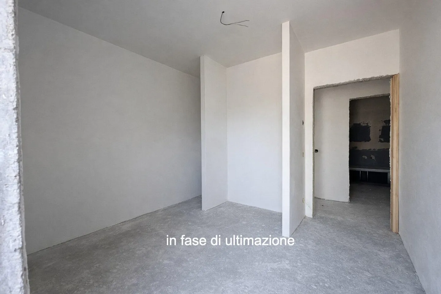 Modern and new 3.5 room duplex with garden in Melano - Photo 4 of 7
