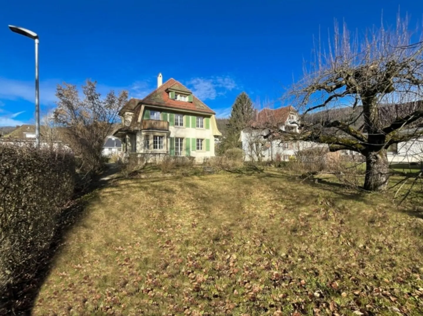 Vielseitiges Familienhaus mit Grundstück - Foto 1 von 1