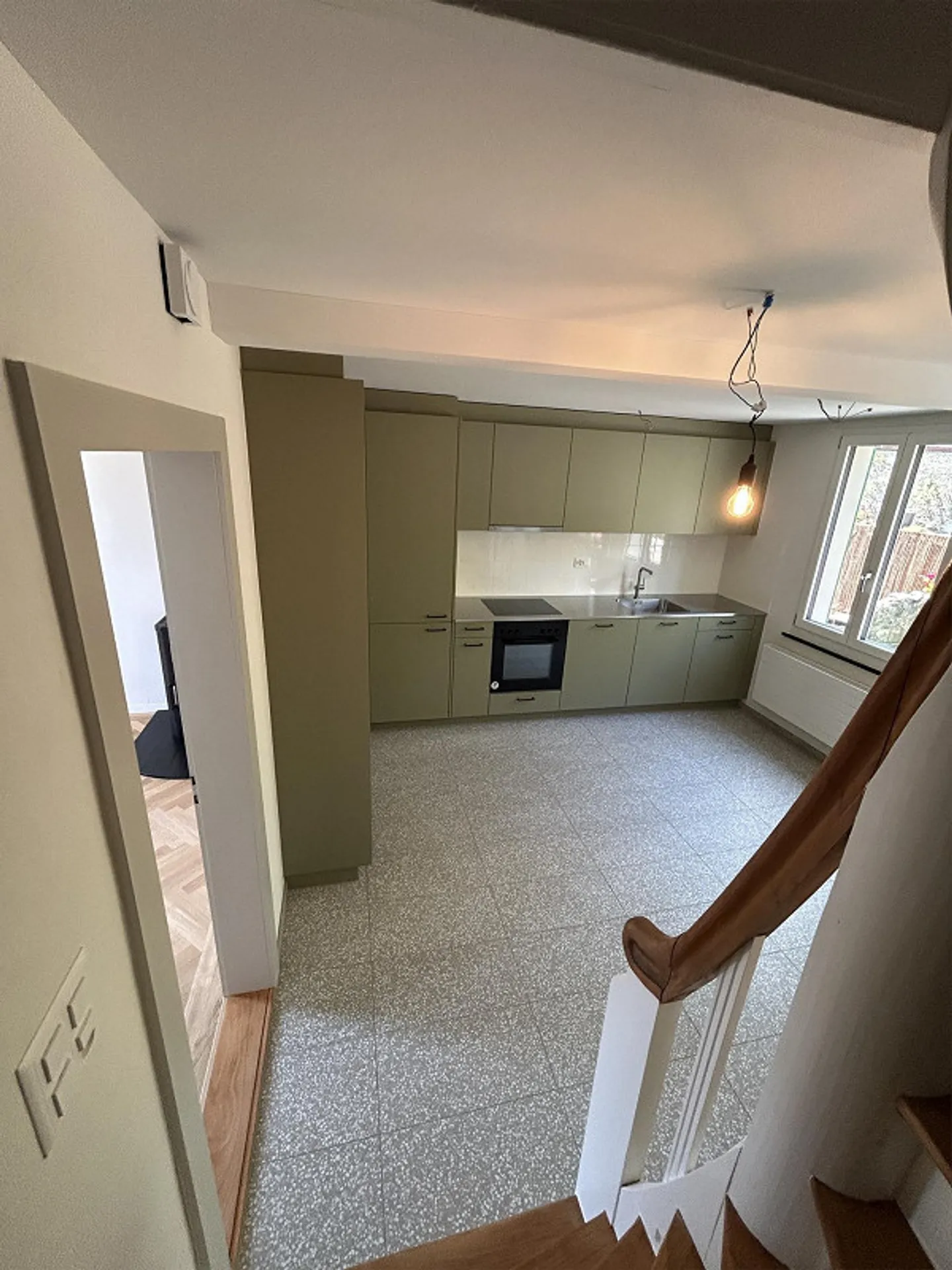 First rental of a charming single-family house - Photo 2 of 20