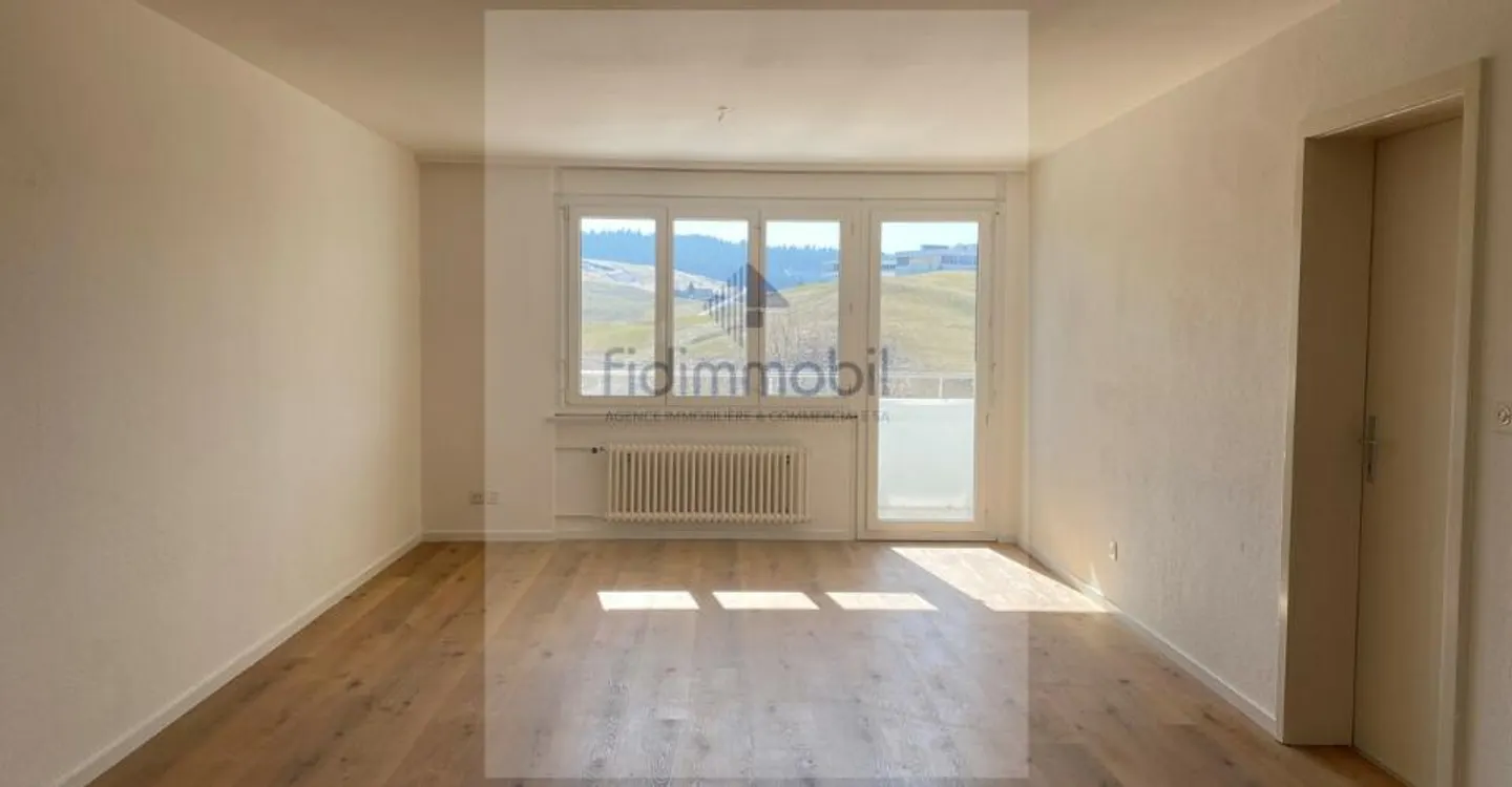 Angenehme 3,5 Zimmer, Primevères 2, Le Locle - Foto 4 von 7