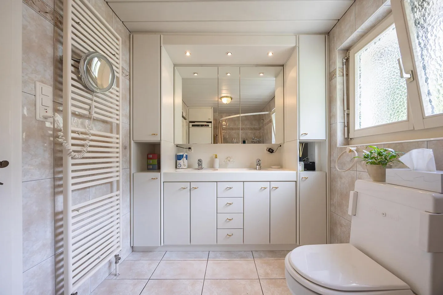 Living and Working Under One Roof – Your New Home in Balgach! - Photo 9 of 13