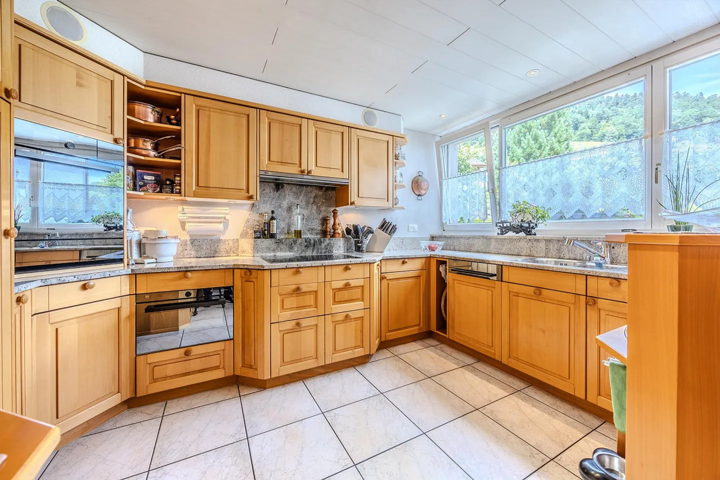 Living and Working Under One Roof – Your New Home in Balgach! - Photo 2 of 13