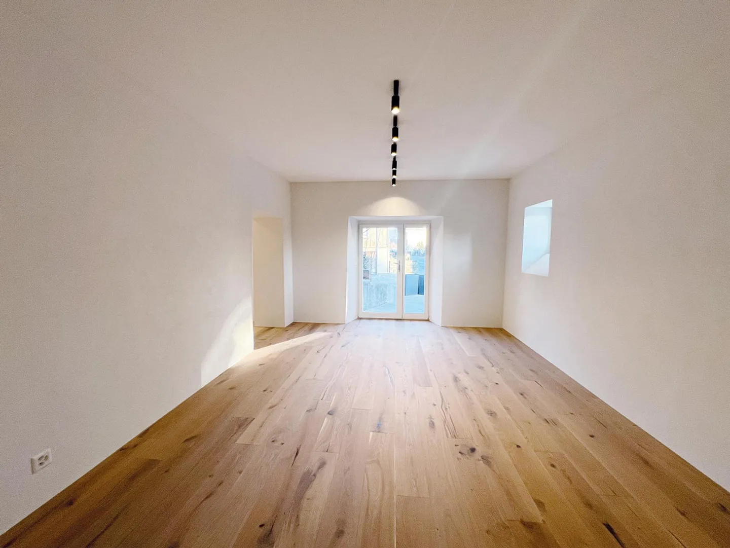 Loft-Style Wohnung mit Garten - Foto 1 von 10