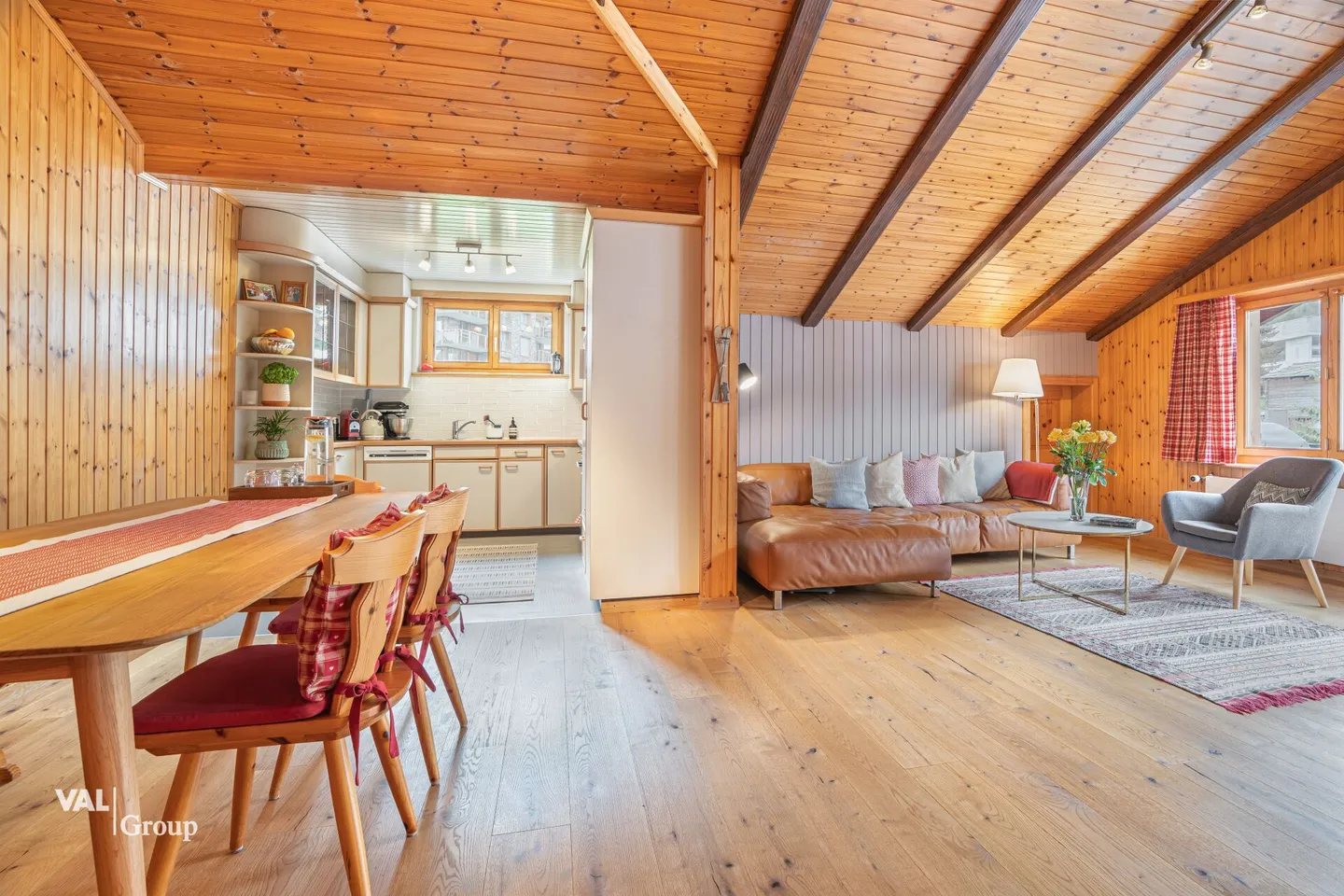 Charmante Chalet-Stil Wohnung - Foto 7 von 16