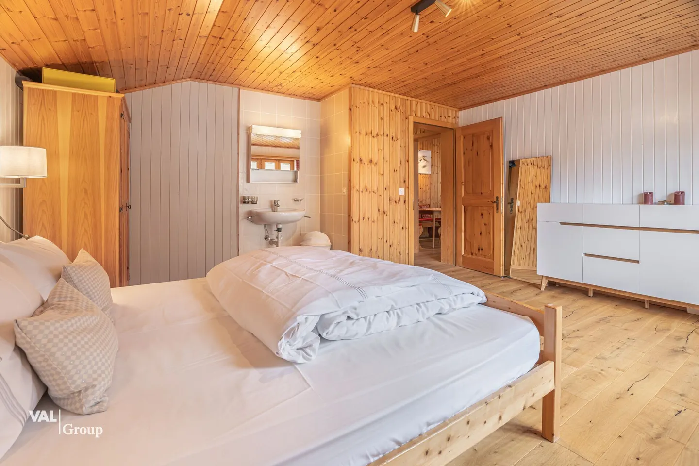Charmante Chalet-Stil Wohnung - Foto 8 von 16