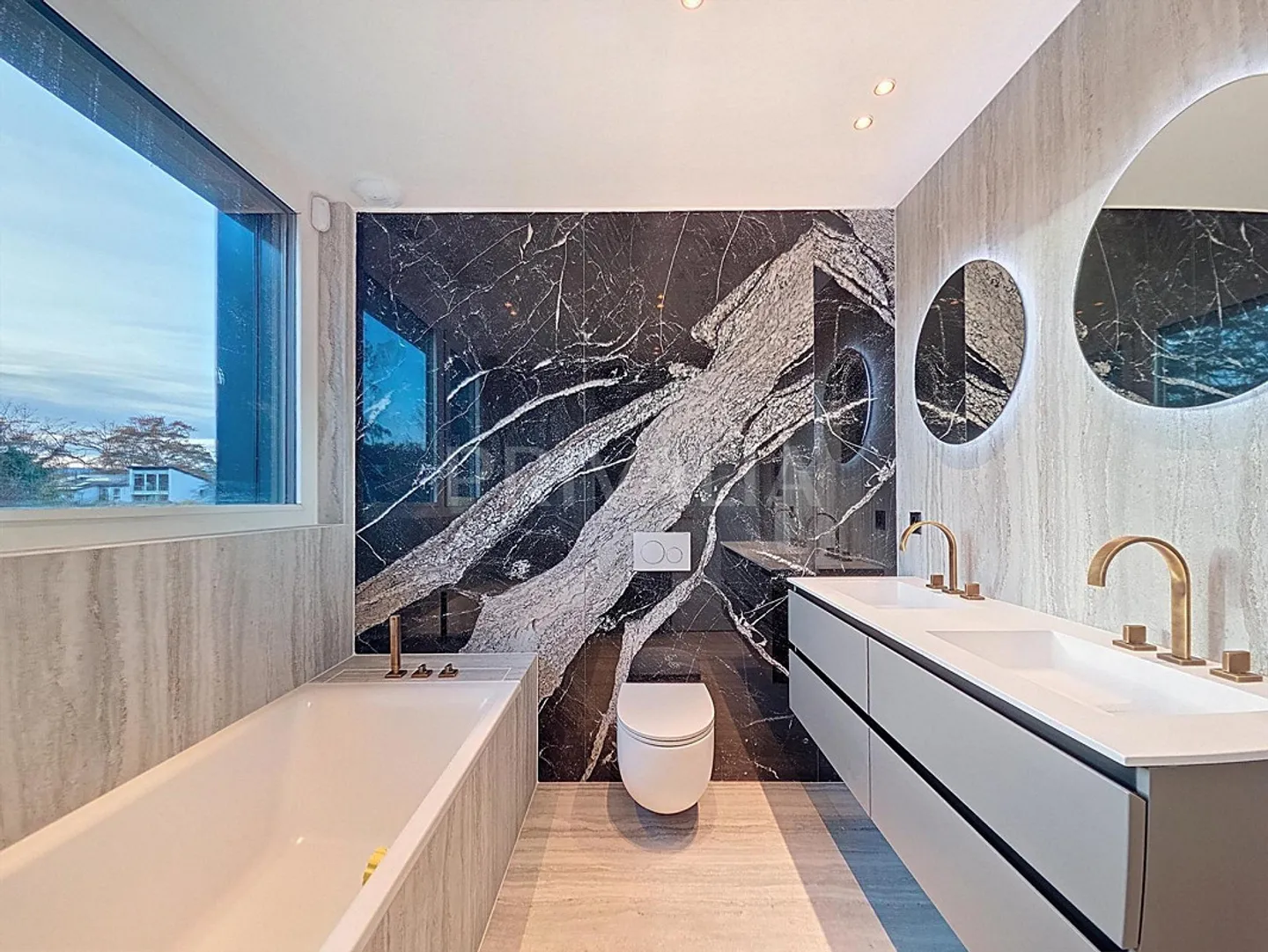 Luxury Semi-Detached Villa - Photo 7 of 12