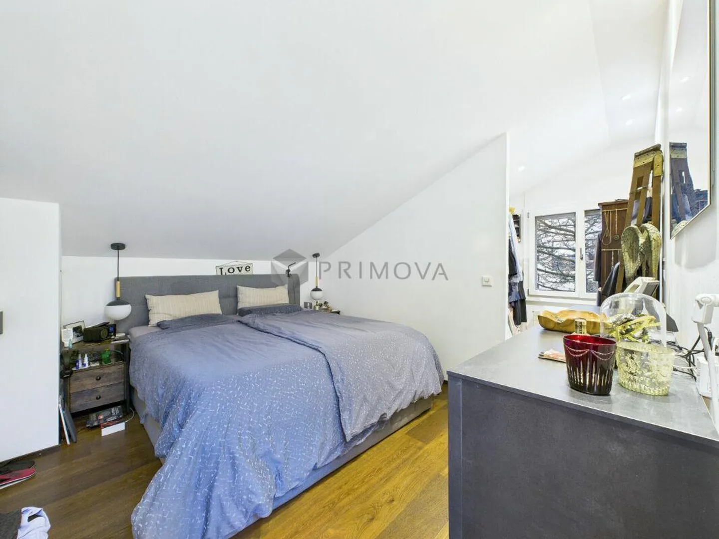 Esclusiva esperienza abitativa a Oberwil BL, perla attica completamente ristrutturata con il massimo comfort - Foto 7 di 10