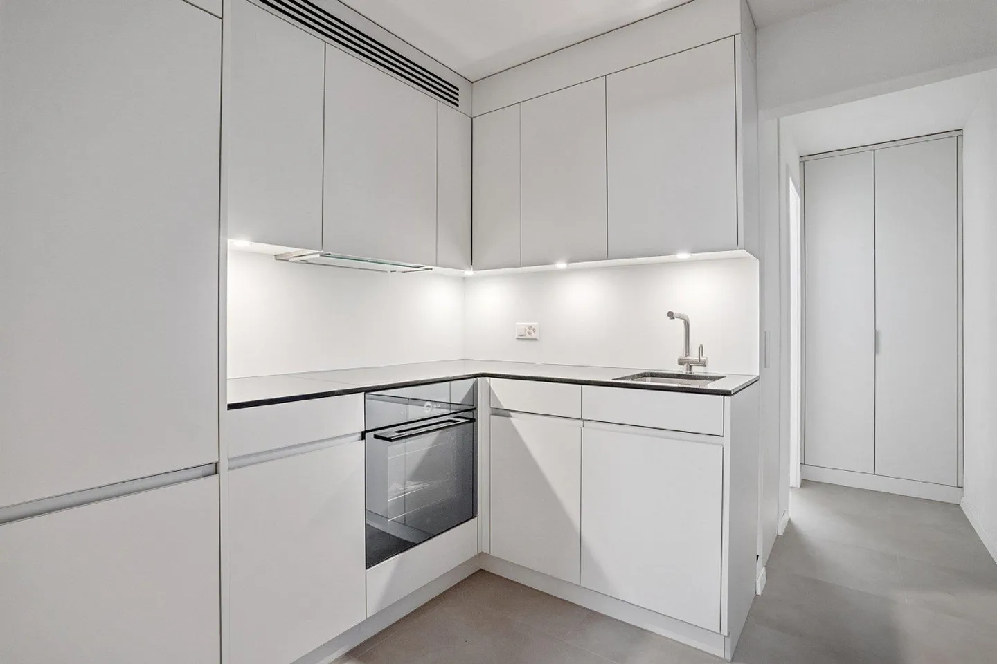Studio in Stadt Biel! - Foto 2 di 4
