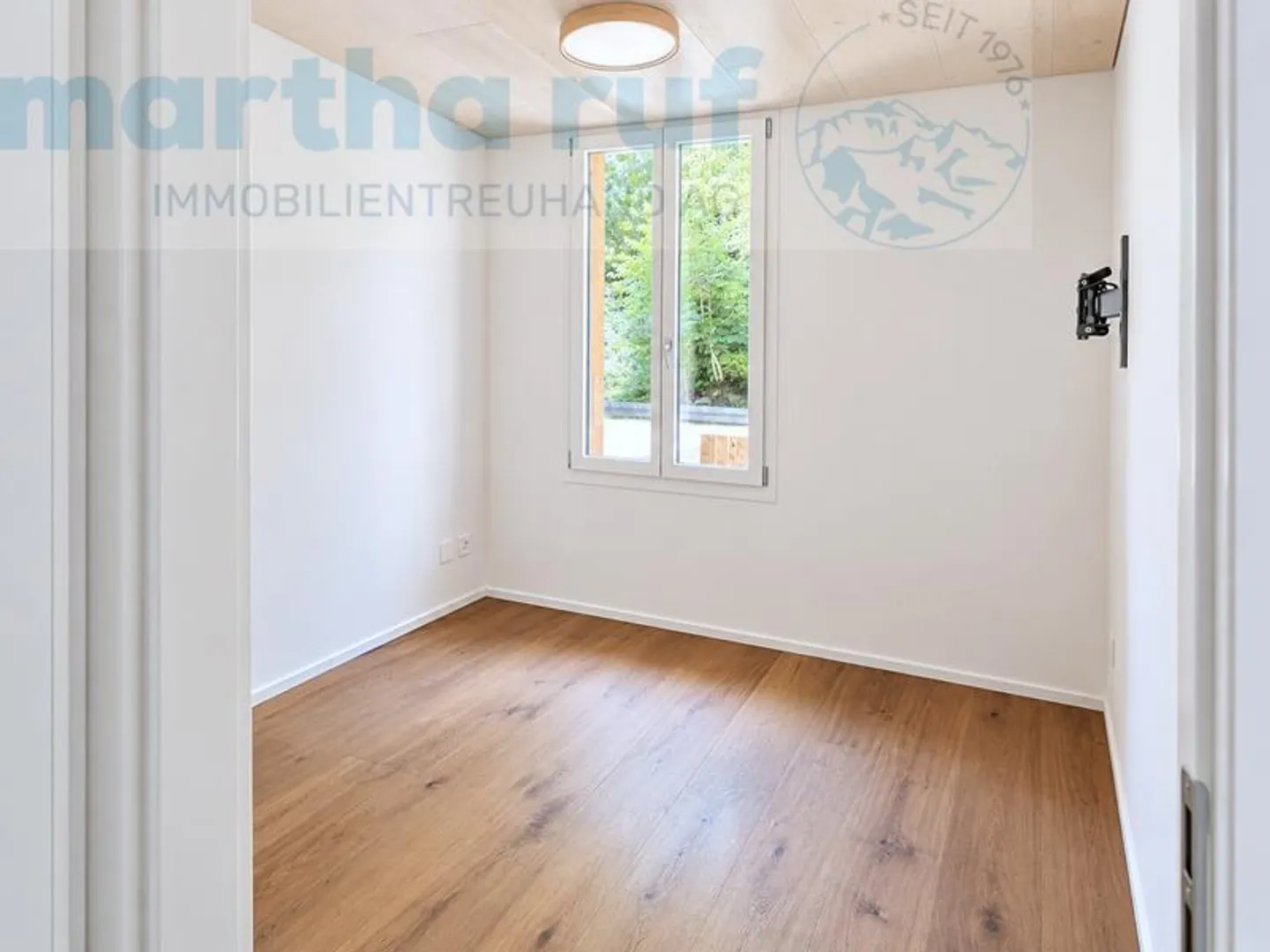 Modern 5-room apartment on the 1st floor with plenty of living comfort - Photo 7 of 14