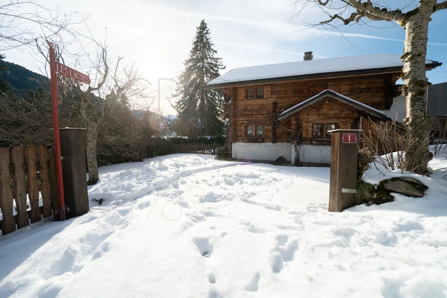 Typical Family Chalet in Gryon with Garden and Outbuildings - Photo 1 of 25