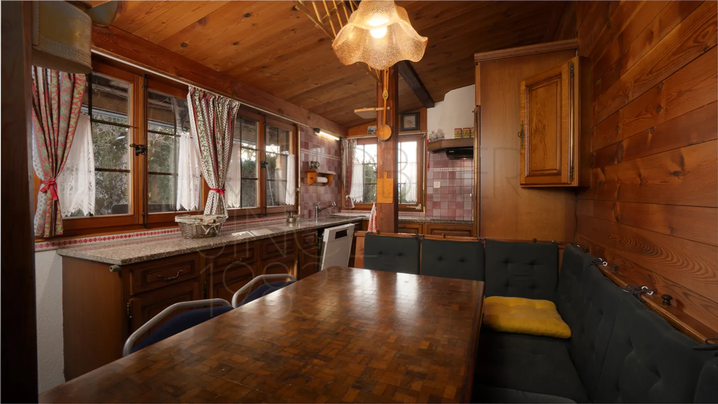 Typical Family Chalet in Gryon with Garden and Outbuildings - Photo 7 of 25