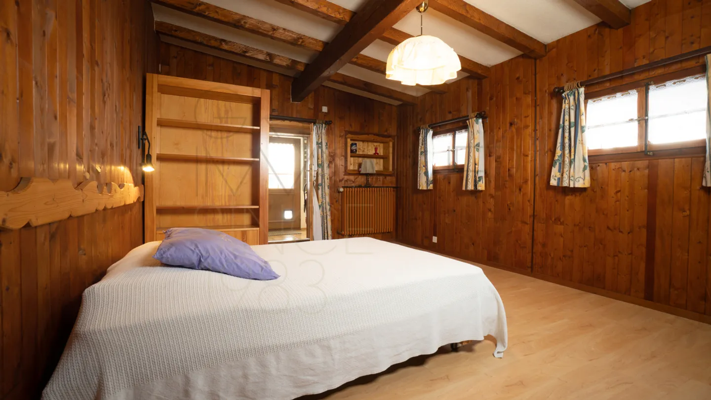 Typical Family Chalet in Gryon with Garden and Outbuildings - Photo 11 of 25