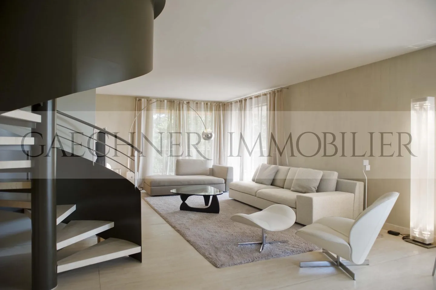 Duplex de Luxe avec Terrasse - Photo 4 sur 7