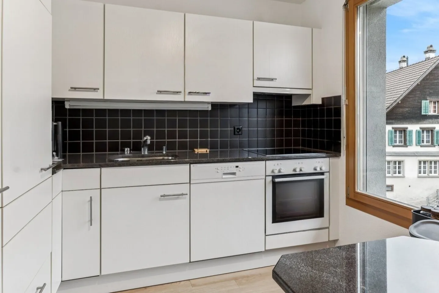 Appartement élégant à Zurich Oberland - Photo 3 sur 6