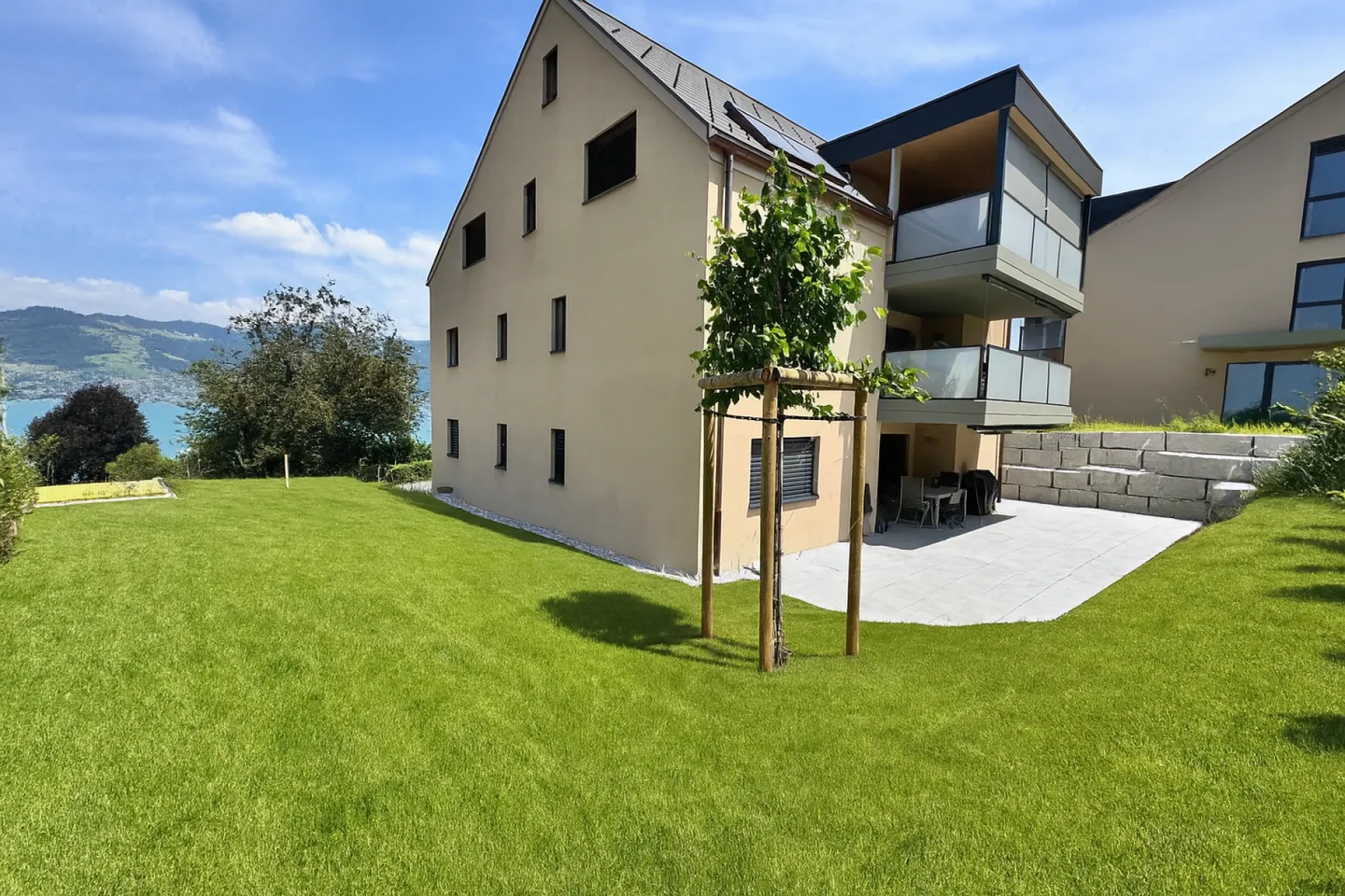 Appartamento giardino di nuova costruzione con 235 m² di area esterna privata - Foto 2 di 16