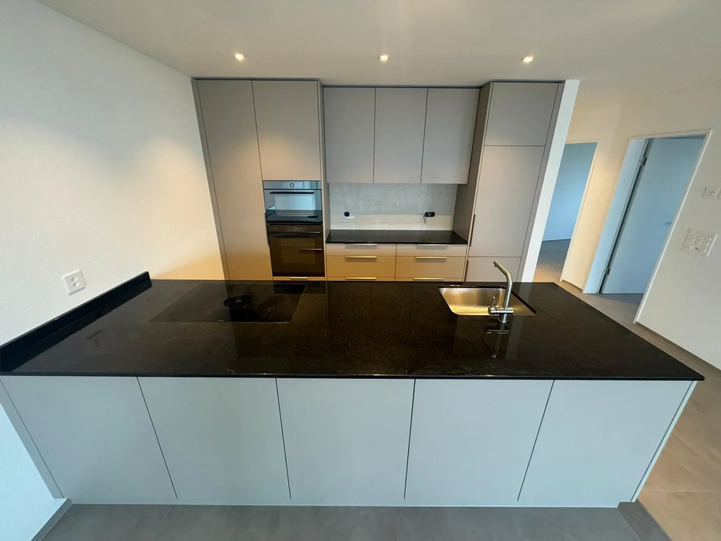 Prima occupazione - casa moderna con vista - Foto 3 di 8