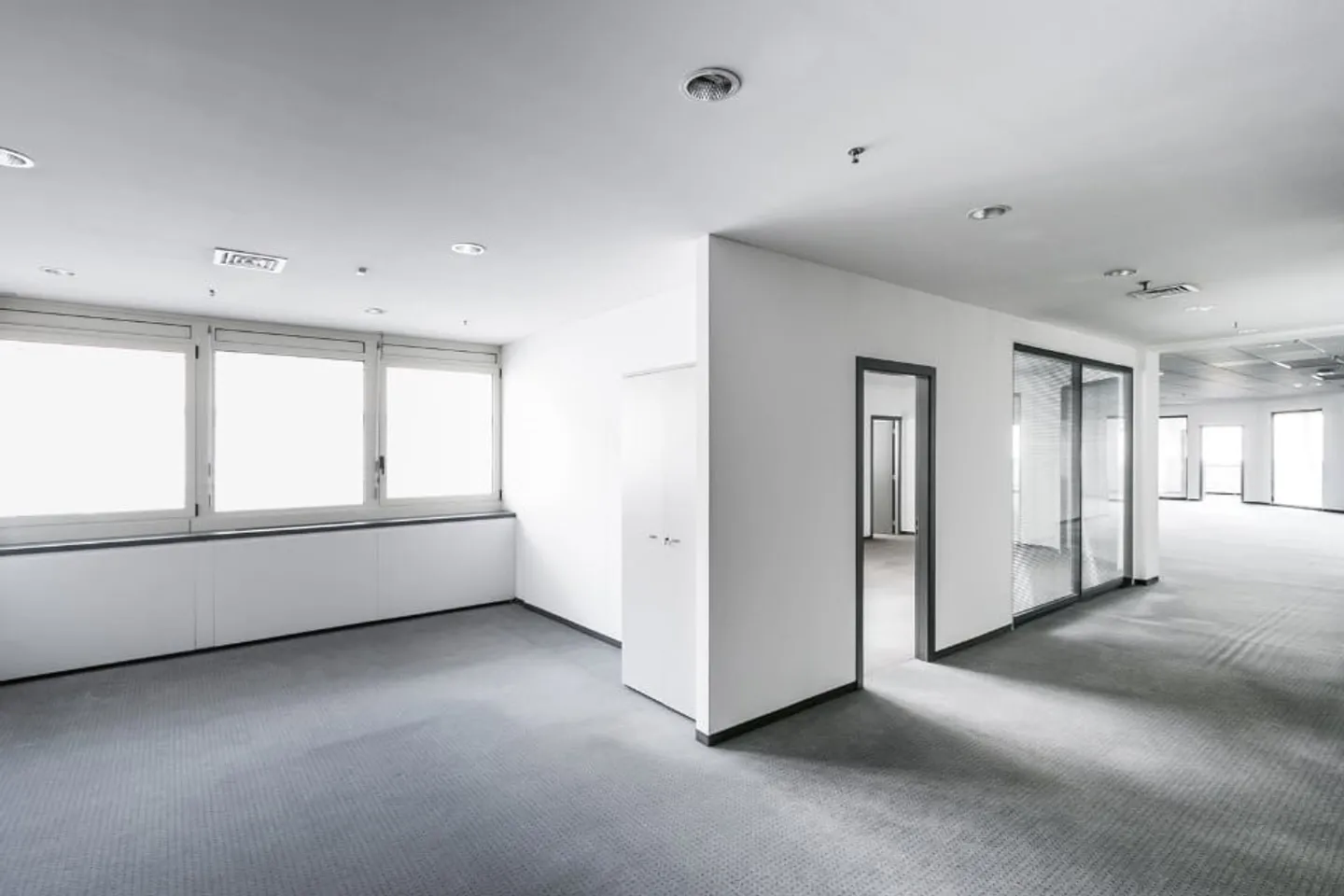 LUGANO NORD - Helle Bürofläche von 990 m² zu vermieten (Ref. 210) - Foto 3 von 20