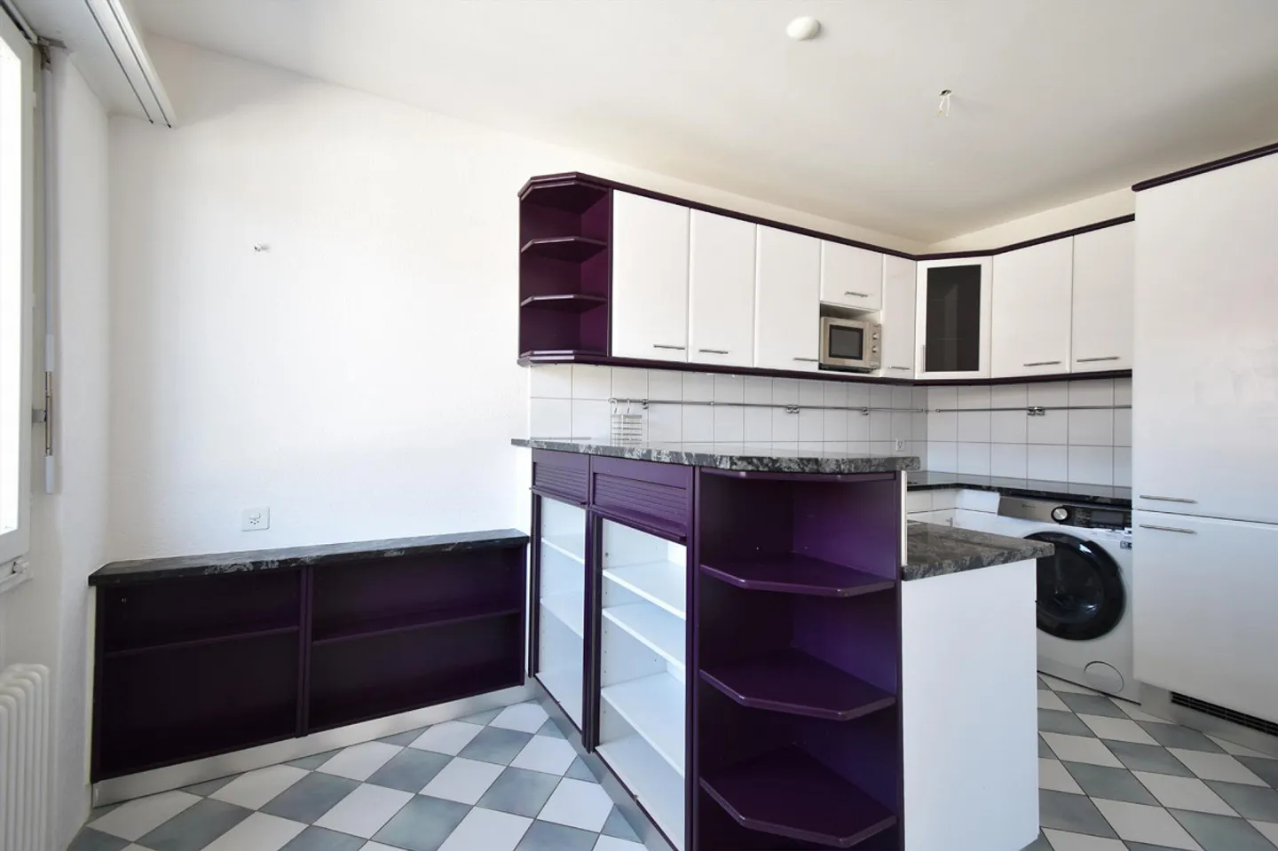 Two terraces, plenty of light and a special living experience. - Photo 4 of 9
