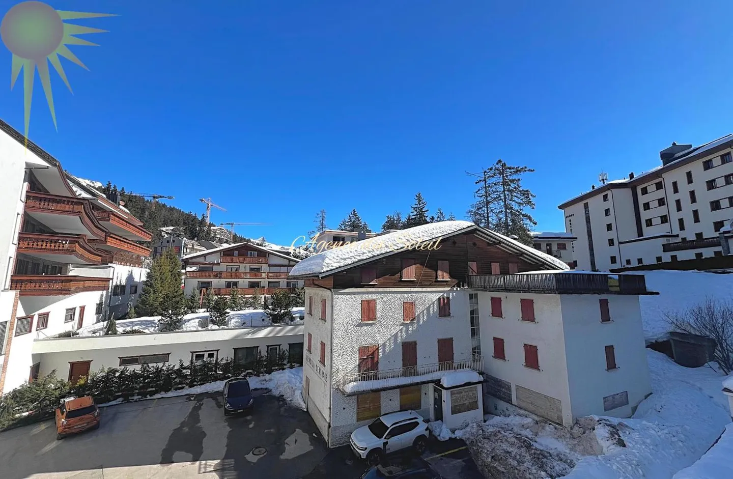 Nel cuore di Crans! Luminoso appartamento di 4.5 locali (est-nord-ovest) con una cameretta aggiuntiva! - Foto 1 di 13