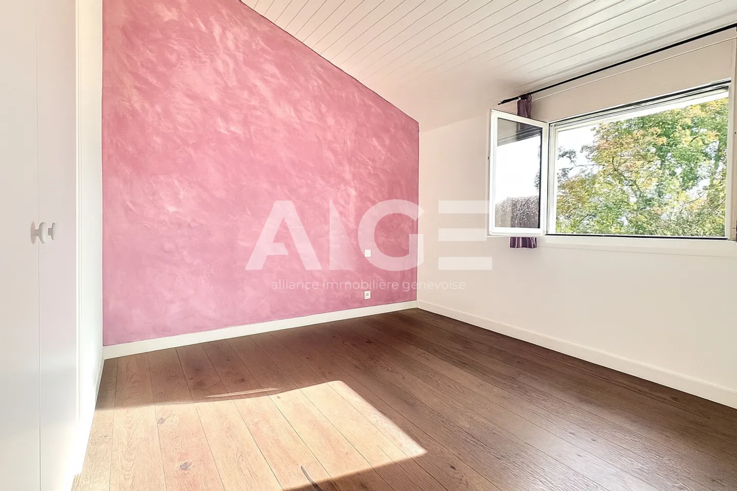 Maison contiguë 6 pièces - Photo 10 sur 12