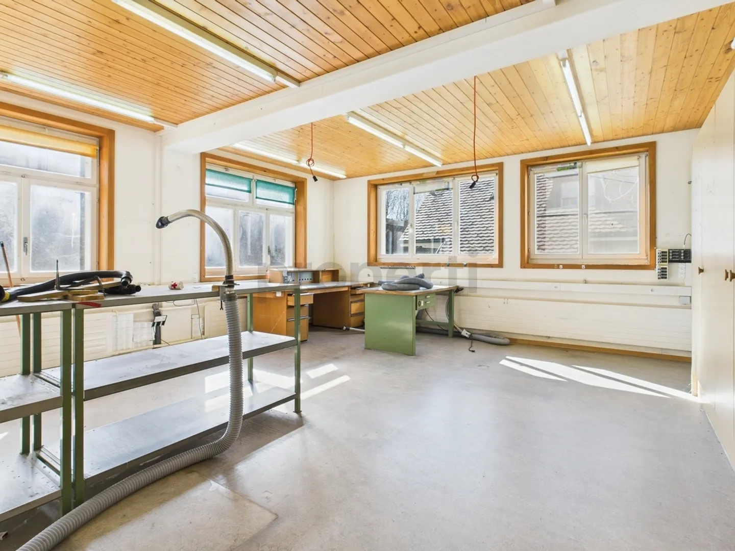 Vivere e Lavorare: Impressionante Appartamento Maisonette con Ampio Spazio Commerciale - Foto 1 di 13