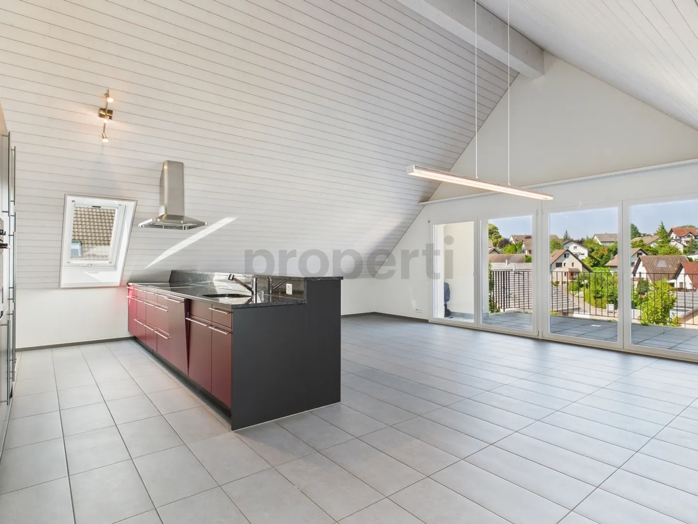 Penthouse exclusif et spacieux de 3,5 pièces avec deux balcons - Photo 1 sur 12