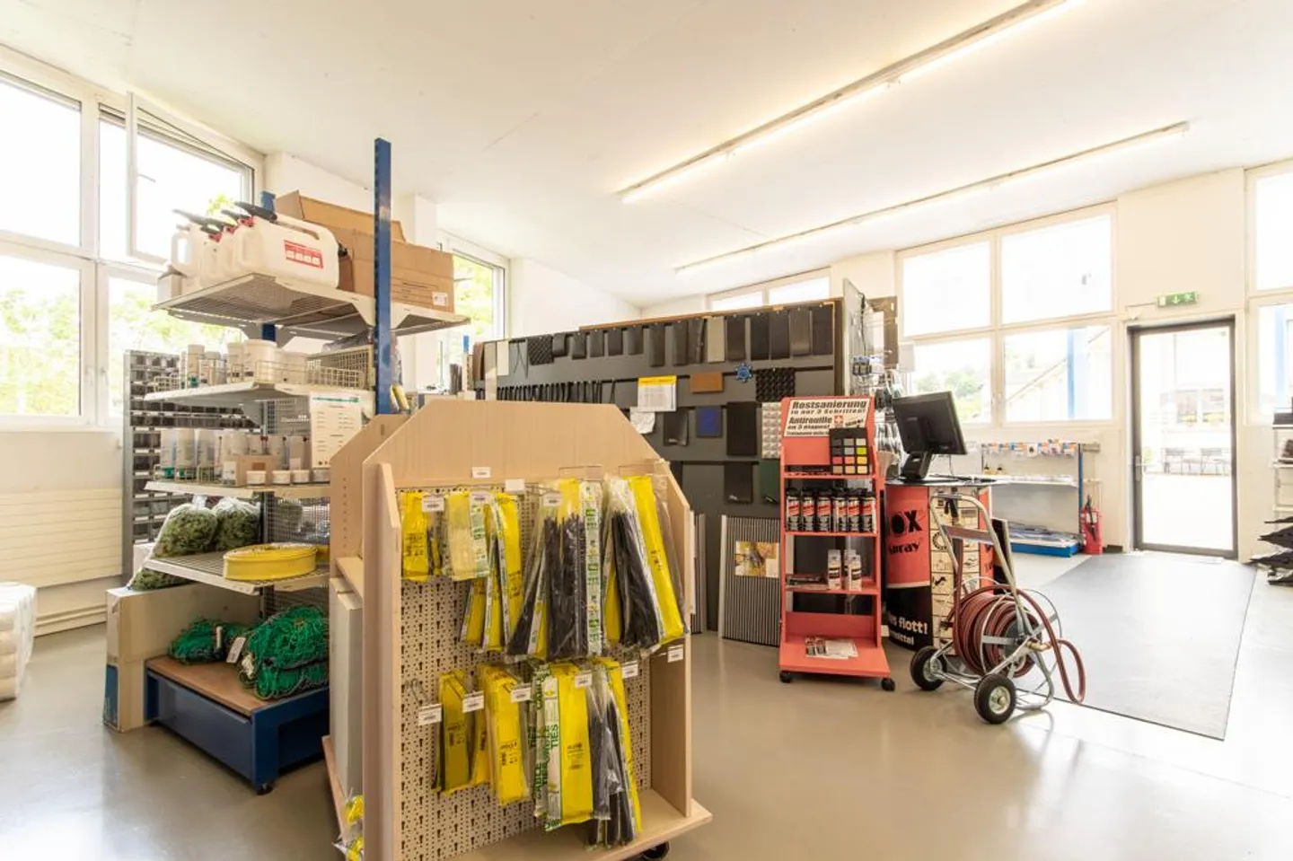 Unique Opportunity! Co-ownership shares of a commercial property. - Photo 6 of 7