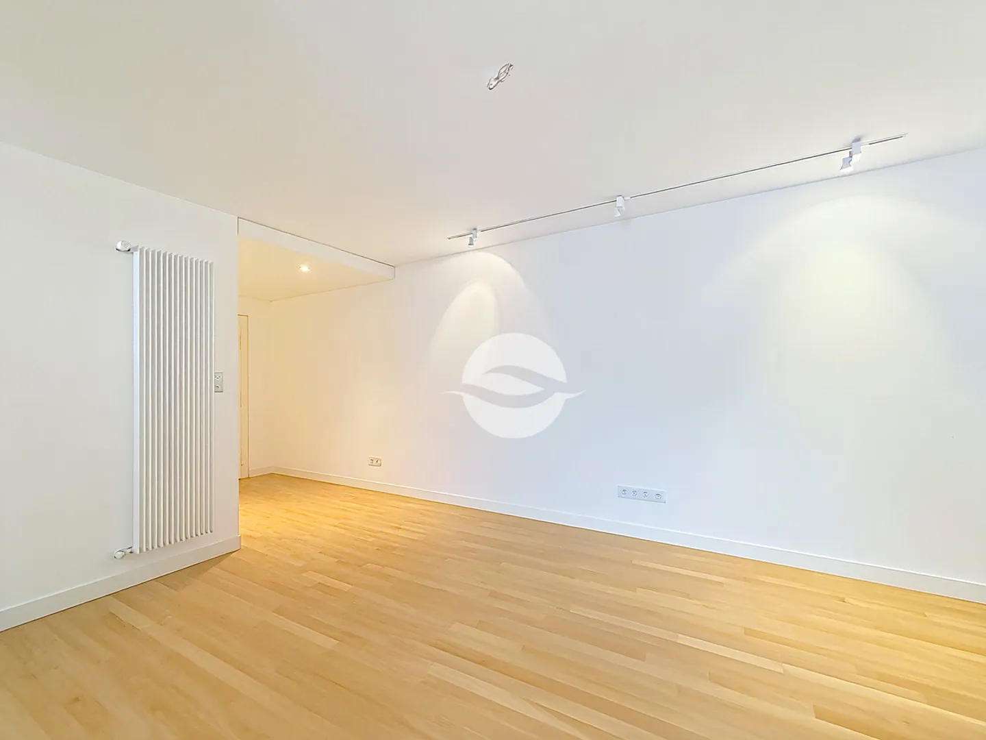 Magnifico appartamento di 5 locali (2 camere) nel cuore di Florissant - Foto 5 di 10