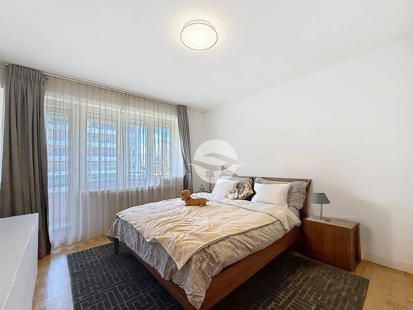 Magnifico appartamento di 5 locali (2 camere) nel cuore di Florissant - Foto 6 di 10