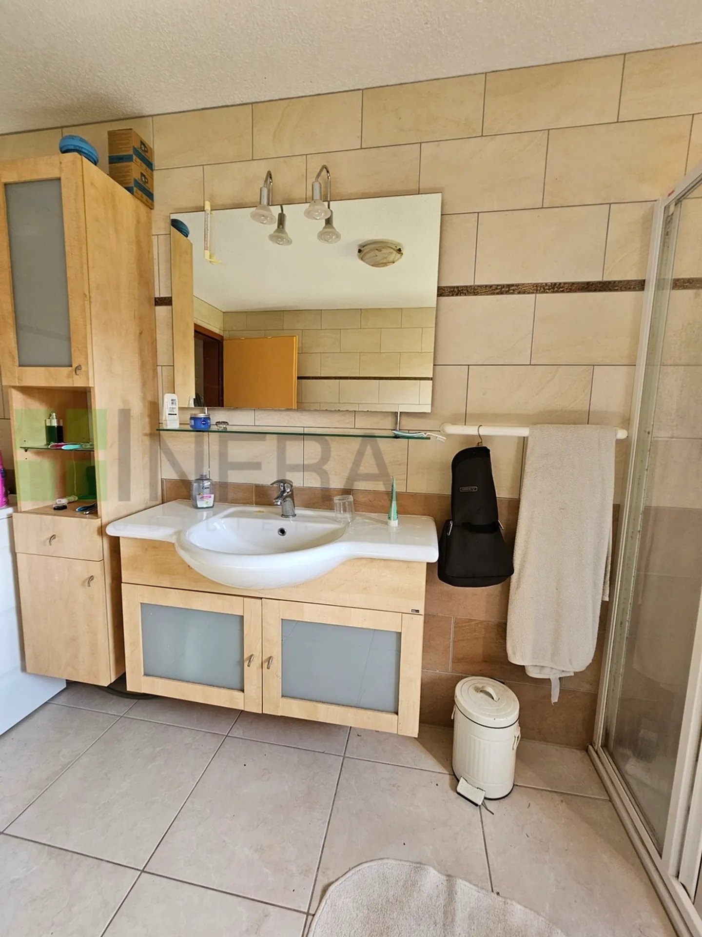 Charmante 4-Zimmer-Wohnung mit überdachter Terrasse - Foto 4 von 10