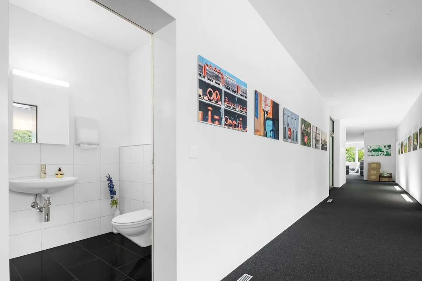 Spazio commerciale di prima classe per la tua azienda - Foto 6 di 8