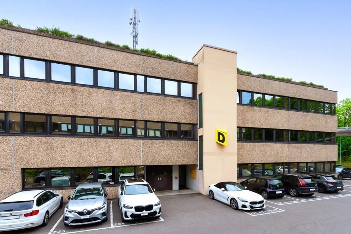 BIOGGIO - AFFITTASI AMPIO UFFICIO IN POSIZIONE STRATEGICA (rif. 013) - Foto 13 di 18