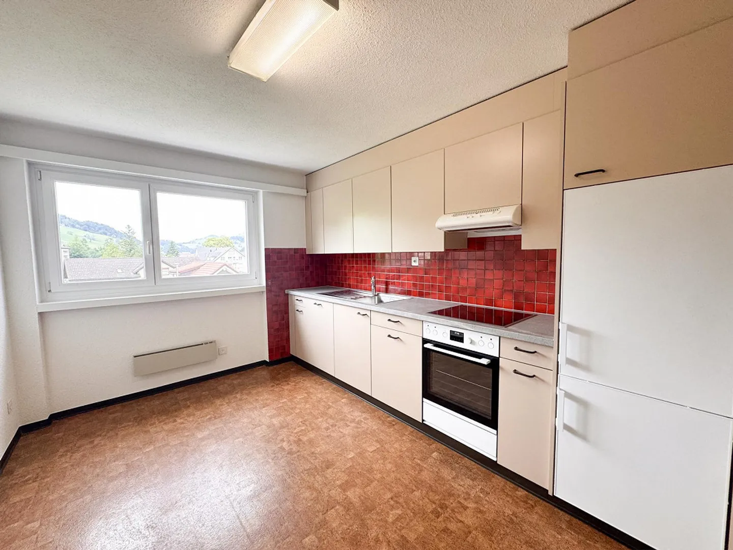 Charming, partially renovated 3.5-room apartment with cozy seating area - Photo 6 of 11