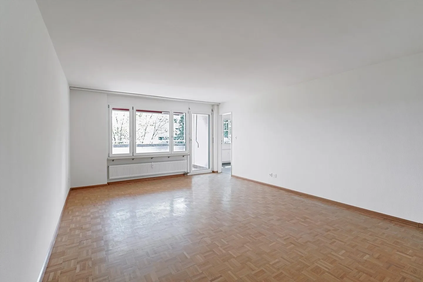 Helle, grosszügige 3.5 Zimmer-Wohnung - Foto 3 von 8