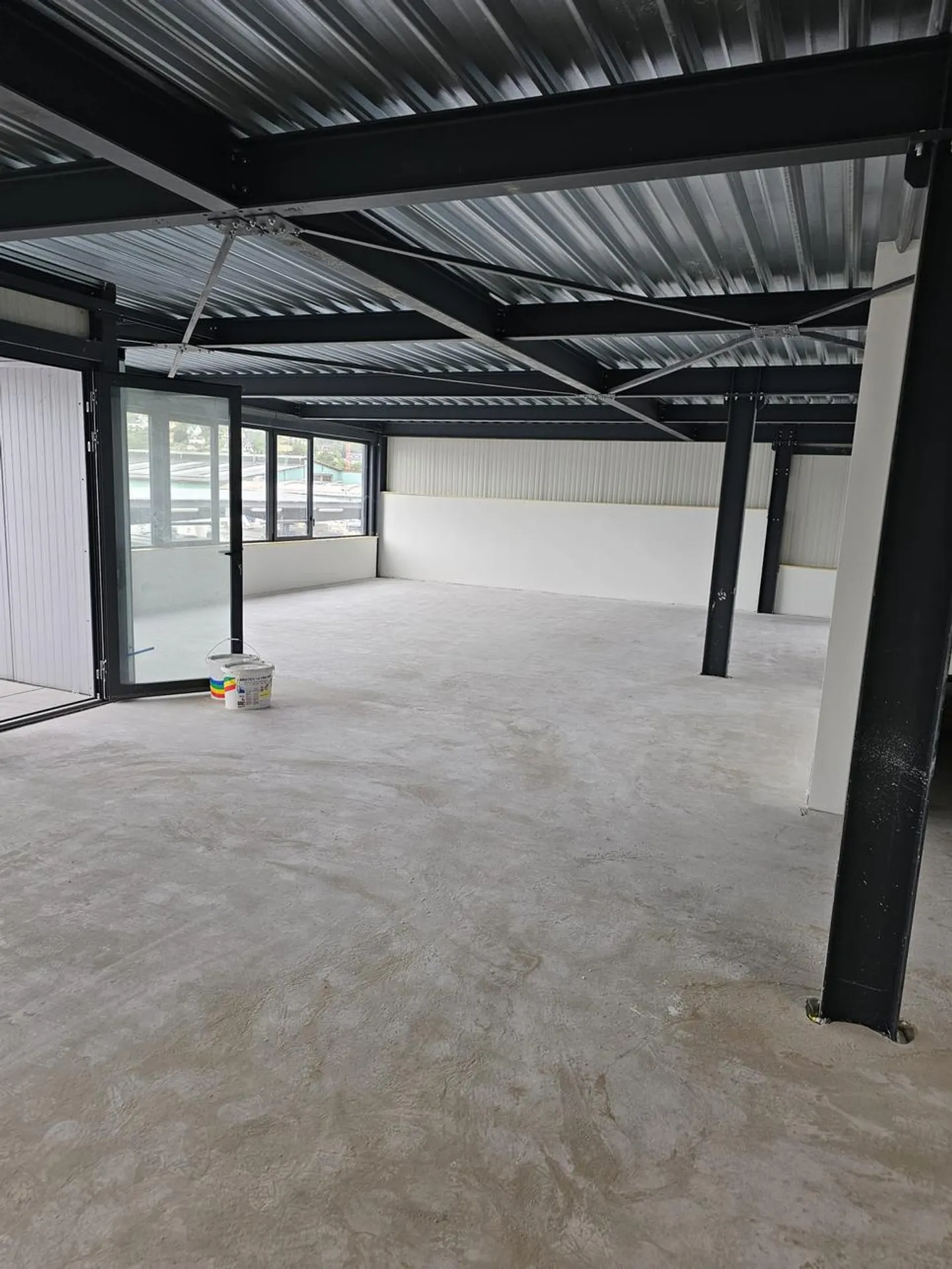 Gewerbefläche von 145 m2 an der Autobahnausfahrt - Foto 5 von 8