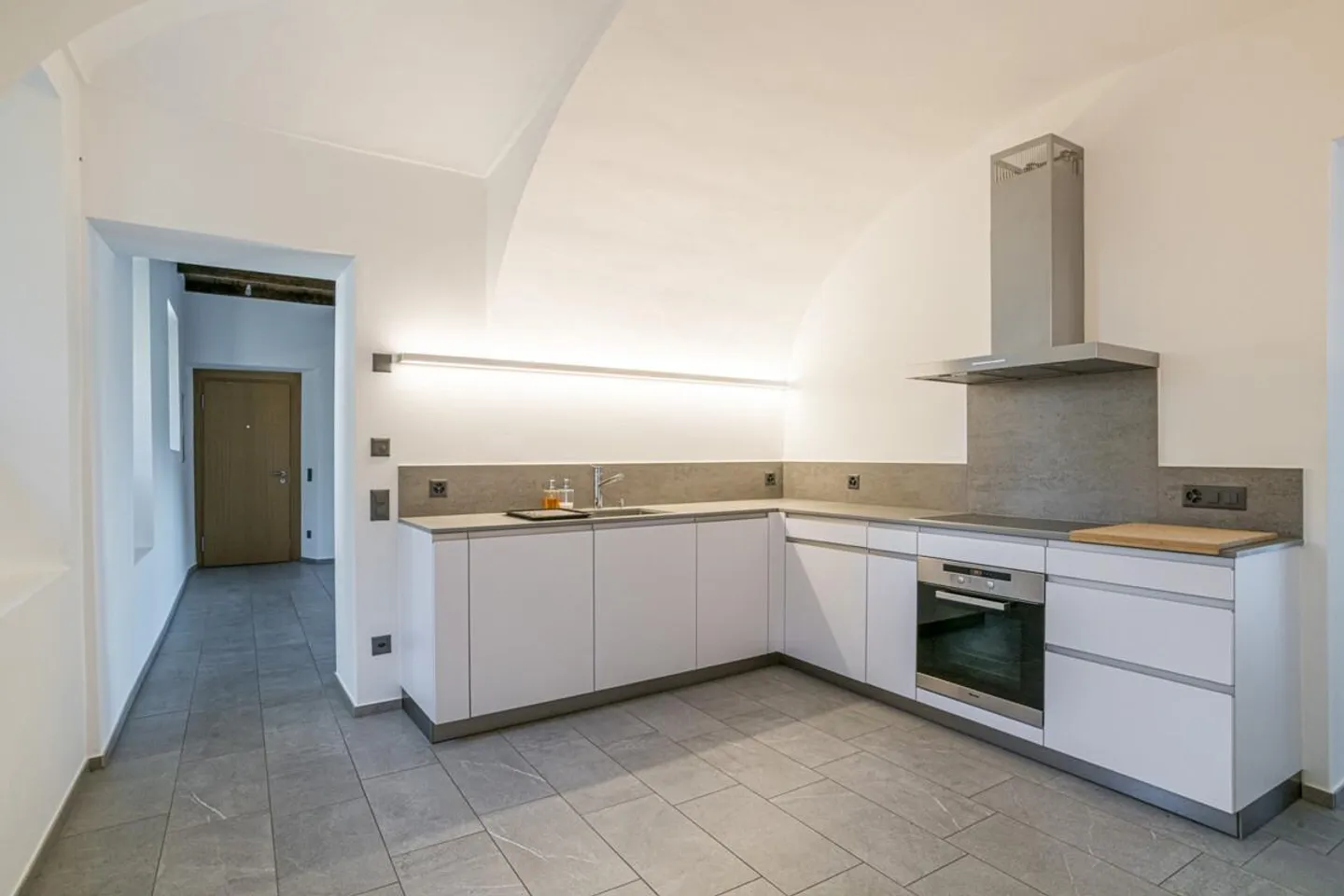 ARASIO / COLLINA D'ORO – LIVE A PIECE OF HISTORY - Photo 3 of 13